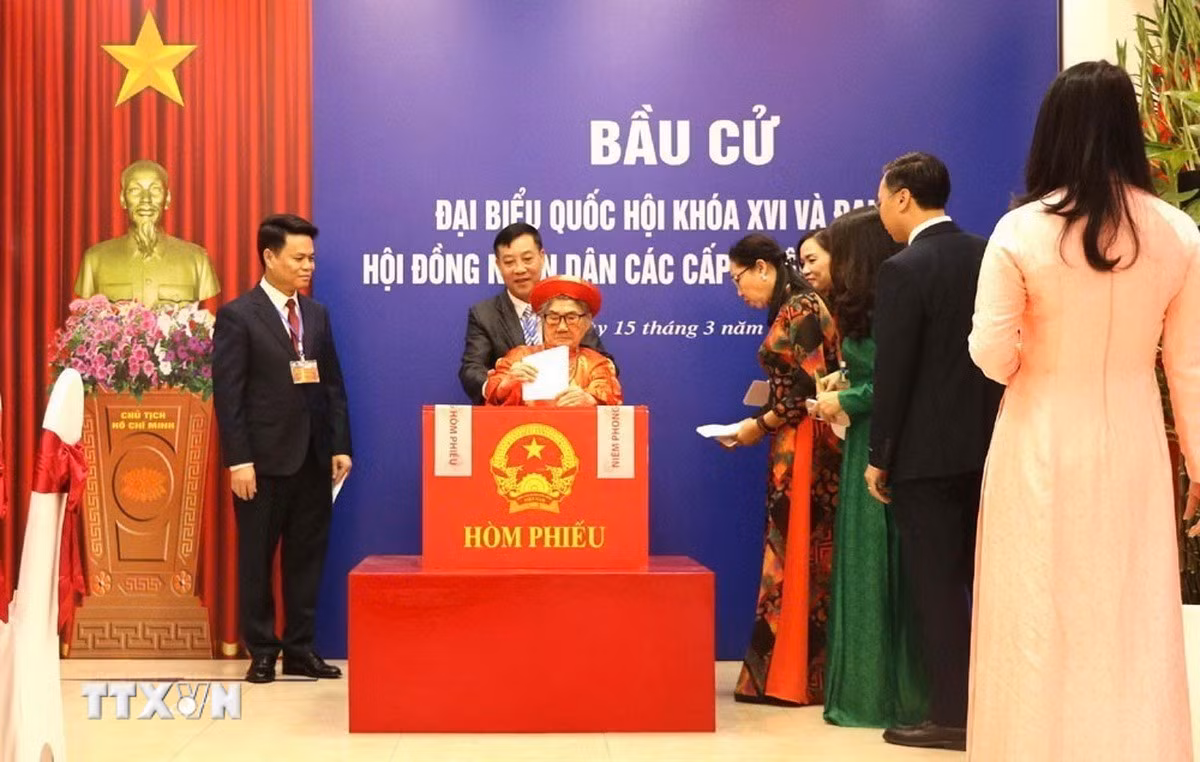 ttxvn-cu-tri-cao-tuoi-khan.jpg