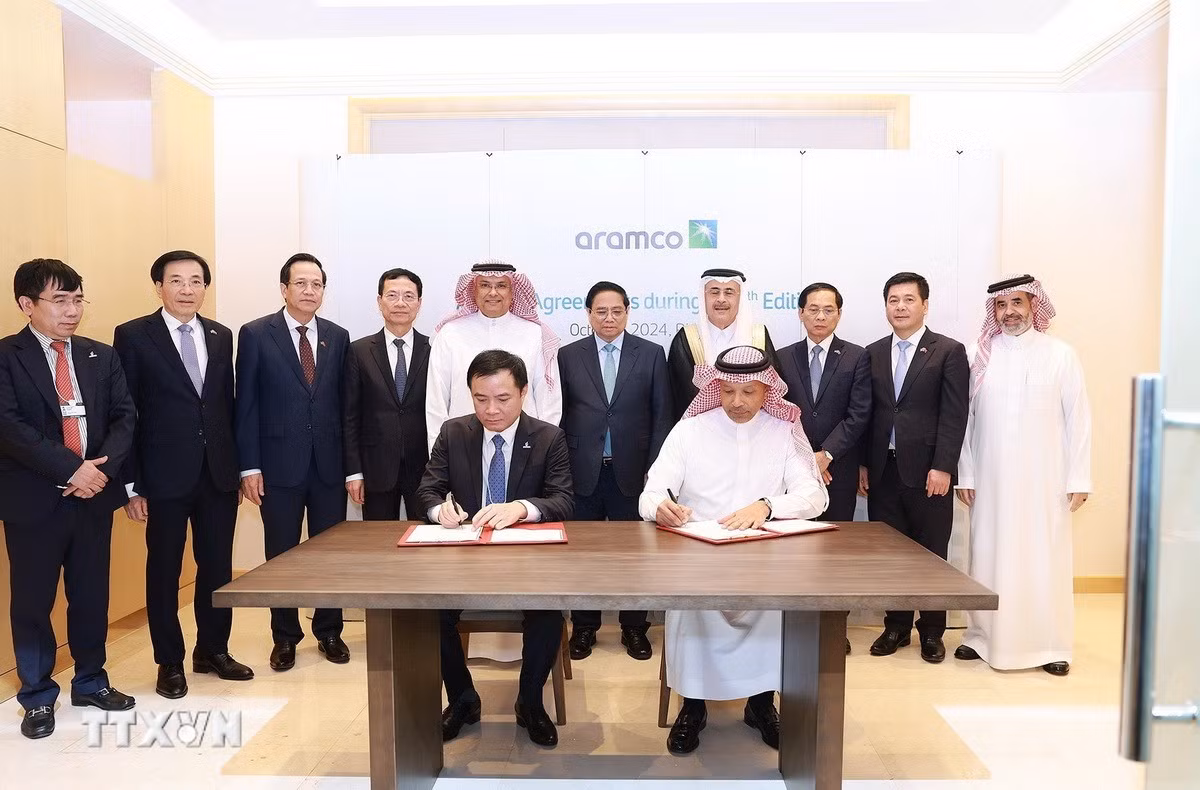 ttxvn-ky-thoa-thuan-hop-tac-giua-tap-doan-dau-khi-quoc-gia-viet-nam-va-tap-doan-dau-khi-saudi-arabia-resize.jpg