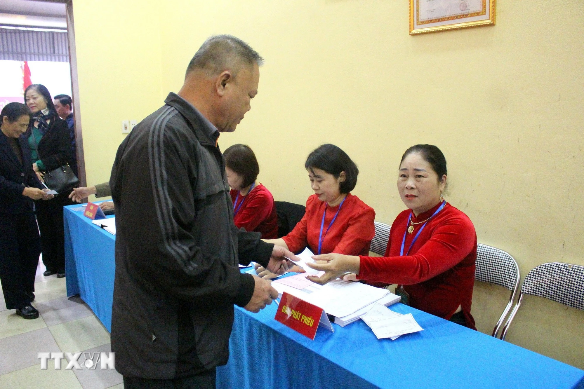 Khu vực bỏ phiếu số 1, phường Gia Sàng, tỉnh Thái Nguyên thực hiện diễn tập bầu cử theo kế hoạch của Ủy ban Bầu cử tỉnh Thái Nguyên. (Ảnh: Thu Hằng/TTXVN)