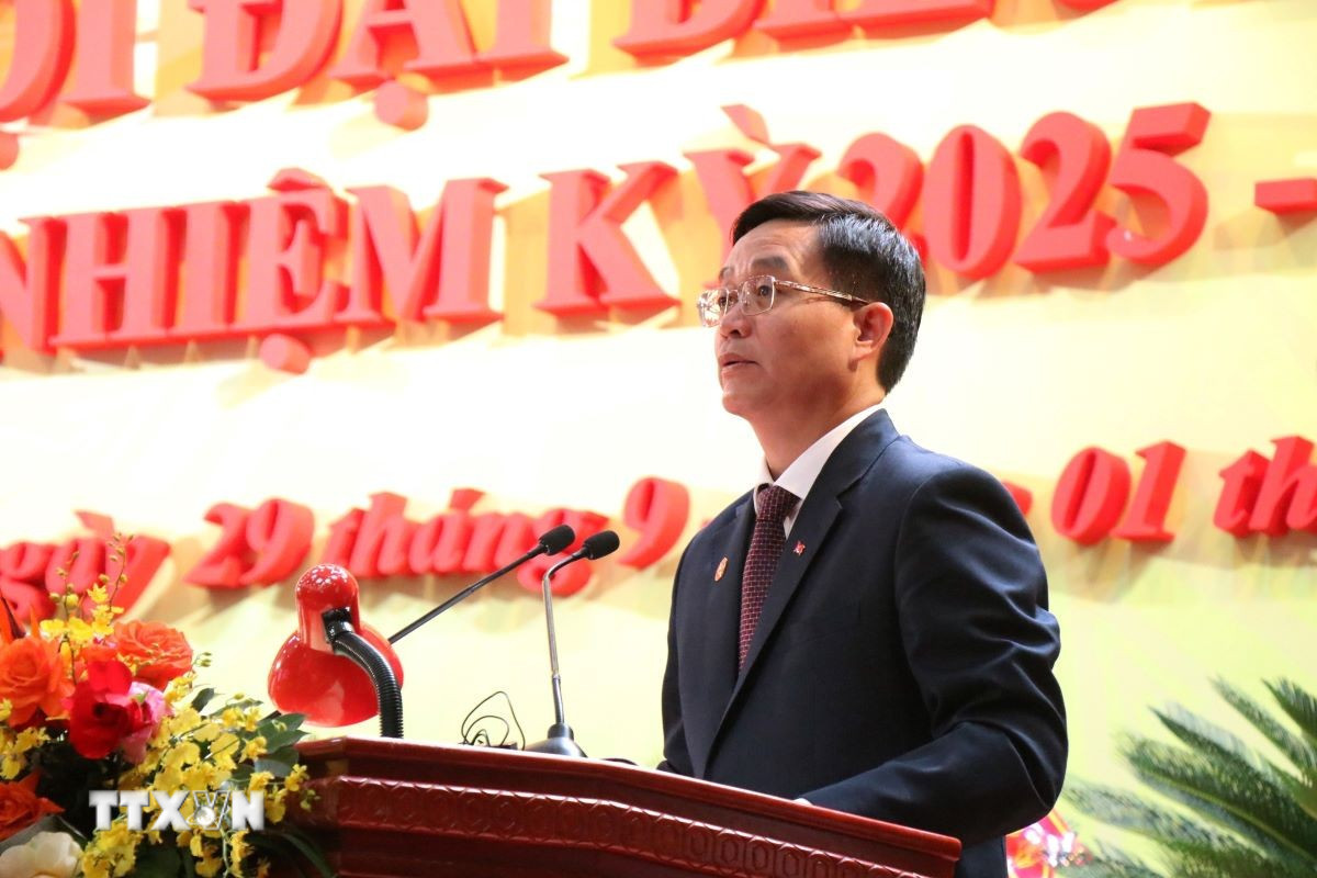 Ông Nguyễn Đình Trung, Bí thư Tỉnh ủy Đắk Lắk nhiệm kỳ 2020-2025, phát biểu khai mạc Đại hội. (Ảnh: Ngọc Minh/TTXVN)