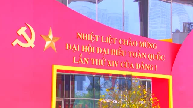 Những hình ảnh nổi bật ngày làm việc thứ hai Đại hội Đảng XIV
