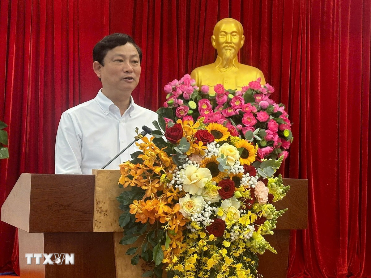 Chủ tịch Hội đồng Nhân dân Thành phố Hồ Chí Minh Võ Văn Minh làm Chủ tịch Ủy ban bầu cử đại biểu Quốc hội khóa XVI và đại biểu Hội đồng nhân dân các cấp nhiệm kỳ mới. (Ảnh: Huyền Trang/TTXVN)