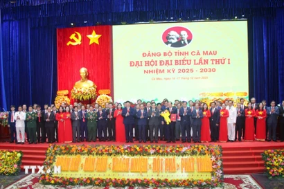 Ra mắt Ban Chấp hành Đảng bộ tỉnh Cà Mau nhiệm kỳ 2025-2030. (Ảnh: Chanh Đa/TTXVN)