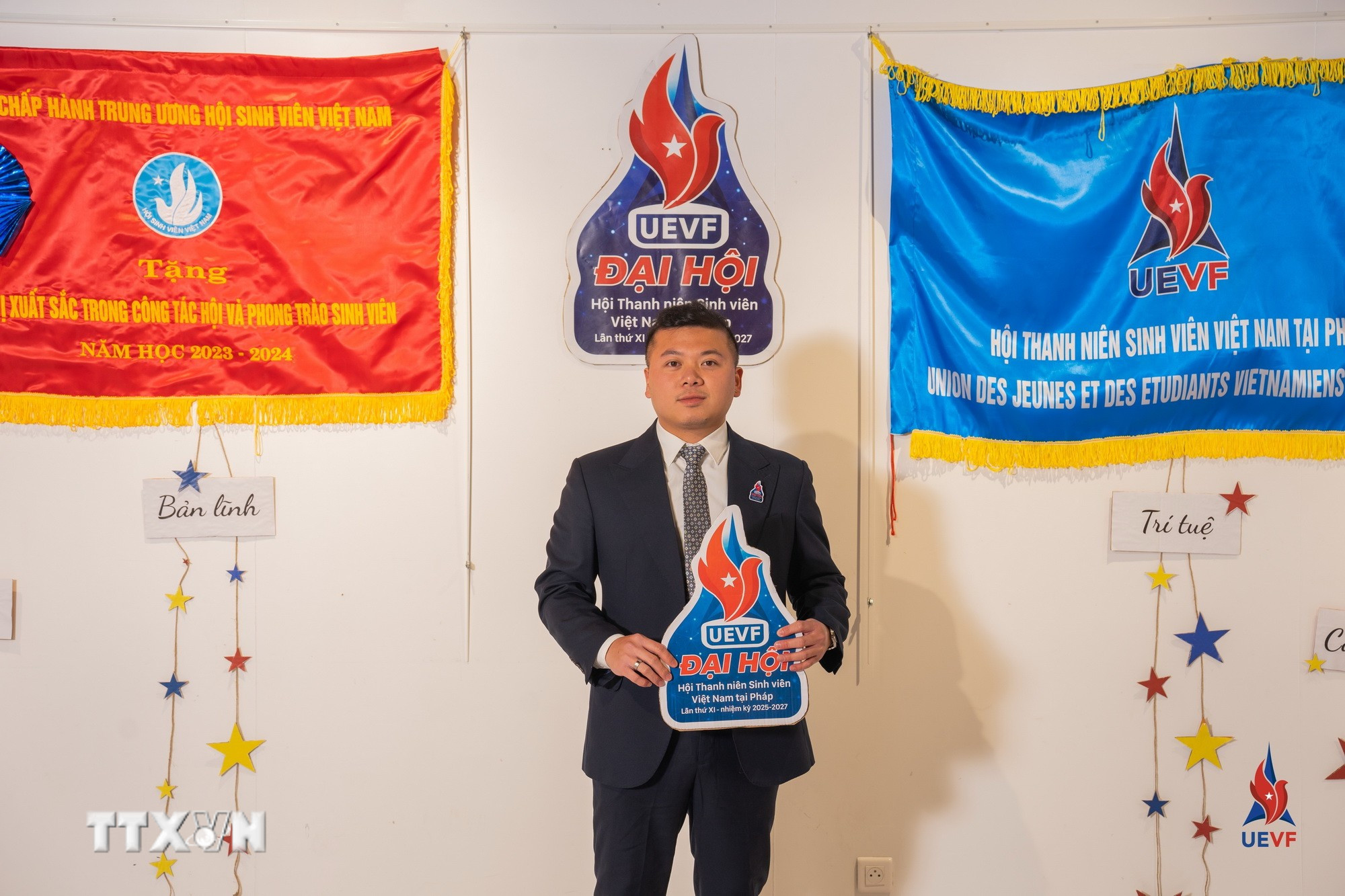 Anh Nguyễn Phan Bảo Thụy, Chủ tịch Hội Thanh niên, Sinh viên Việt Nam tại Pháp (UEVF), đồng thời là Phó chủ tịch thường trực Liên hiệp hội thanh niên, sinh viên Việt Nam châu Âu (VYSEF). (Ảnh: TTXVN phát)