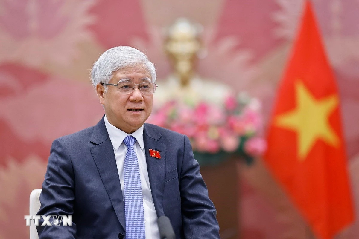 Phó Chủ tịch Thường trực Quốc hội Đỗ Văn Chiến trả lời phỏng vấn. (Ảnh: Doãn Tấn/TTXVN)