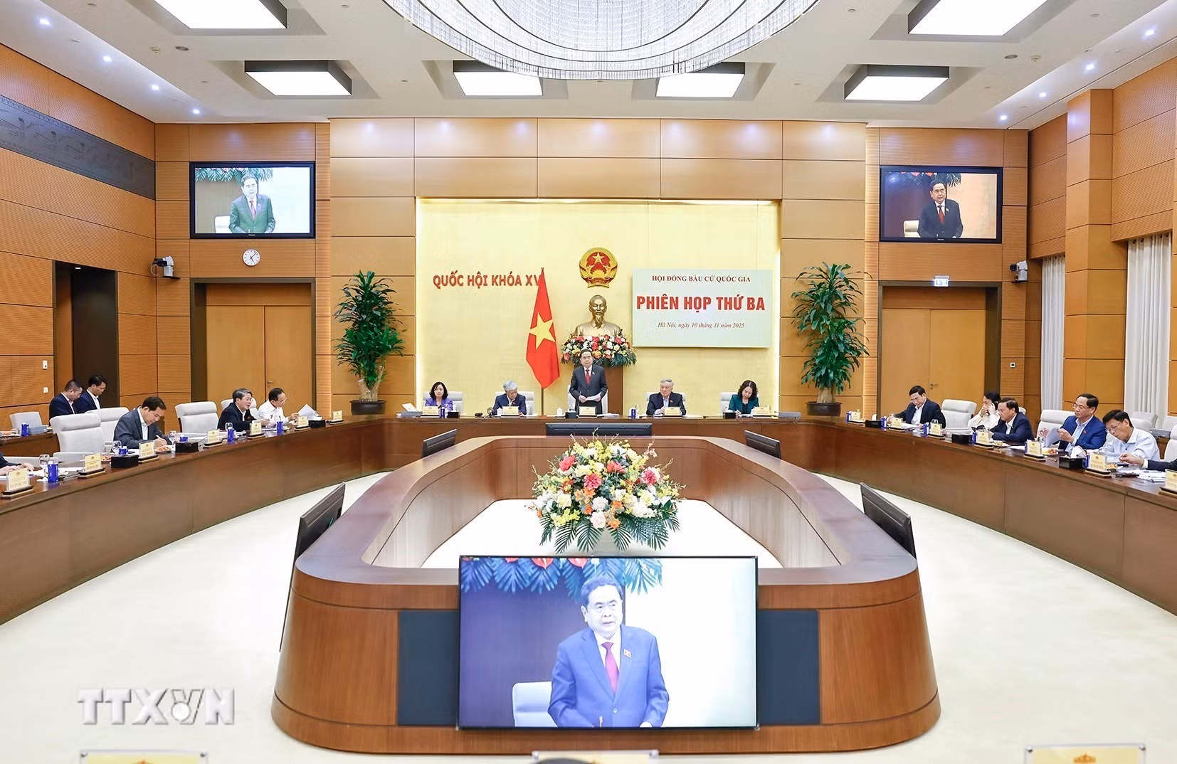 ttxvn-phien-hop-thu-ba-hoi-dong-bau-cu-quoc-gia-1.jpg