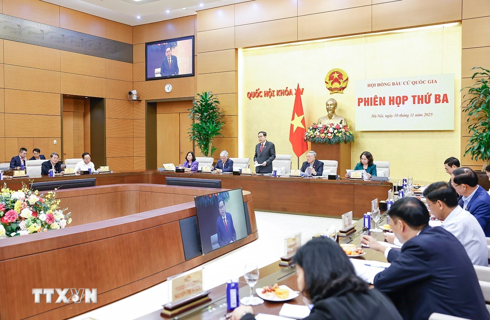 ttxvn-phien-hop-thu-ba-hoi-dong-bau-cu-quoc-gia-4.jpg