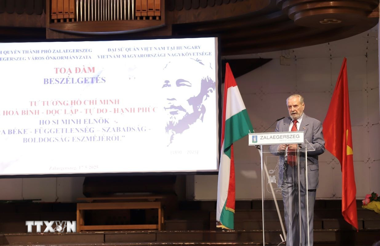 ttxvn-chu-tich-hoi-huu-nghi-hungary-viet-nam-16-2.jpg