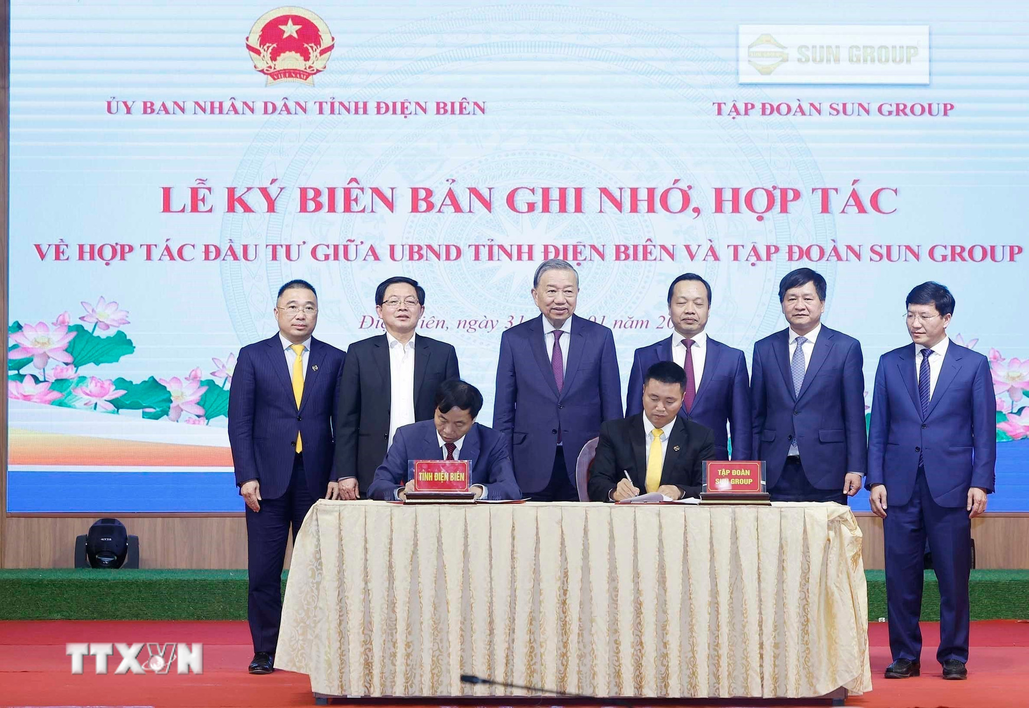 ttxvn-tong-bi-thu-to-lam-lam-viec-voi-ban-chap-hanh-dang-bo-tinh-dien-bien-31-6.jpg