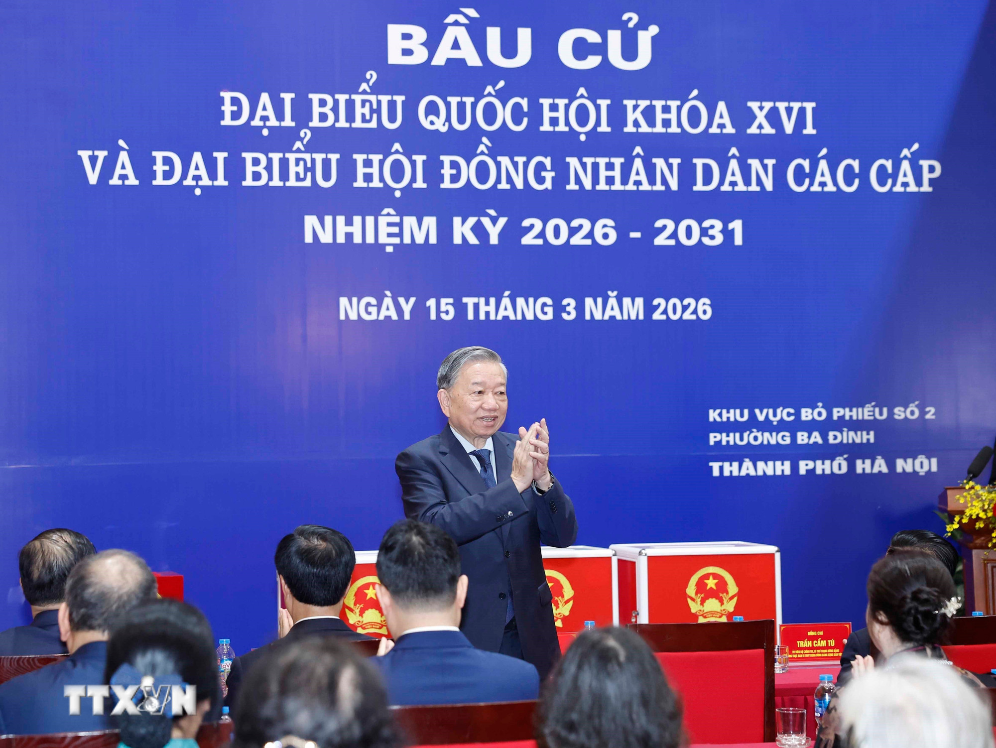 ttxvn-tong-bi-thu-to-lam-bo-phieu-bau-cu-tai-phuong-ba-dinh-ha-noi-15-5.jpg