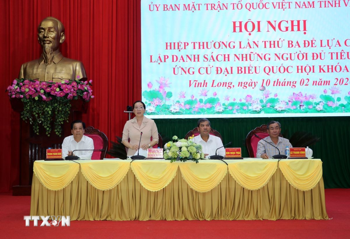 ttxvn-vinh-long-trien-khai-nhieu-cong-viec-trong-tam-sau-hoi-nghi-hiep-thuong-lan-thu-ba-1402-2.jpg