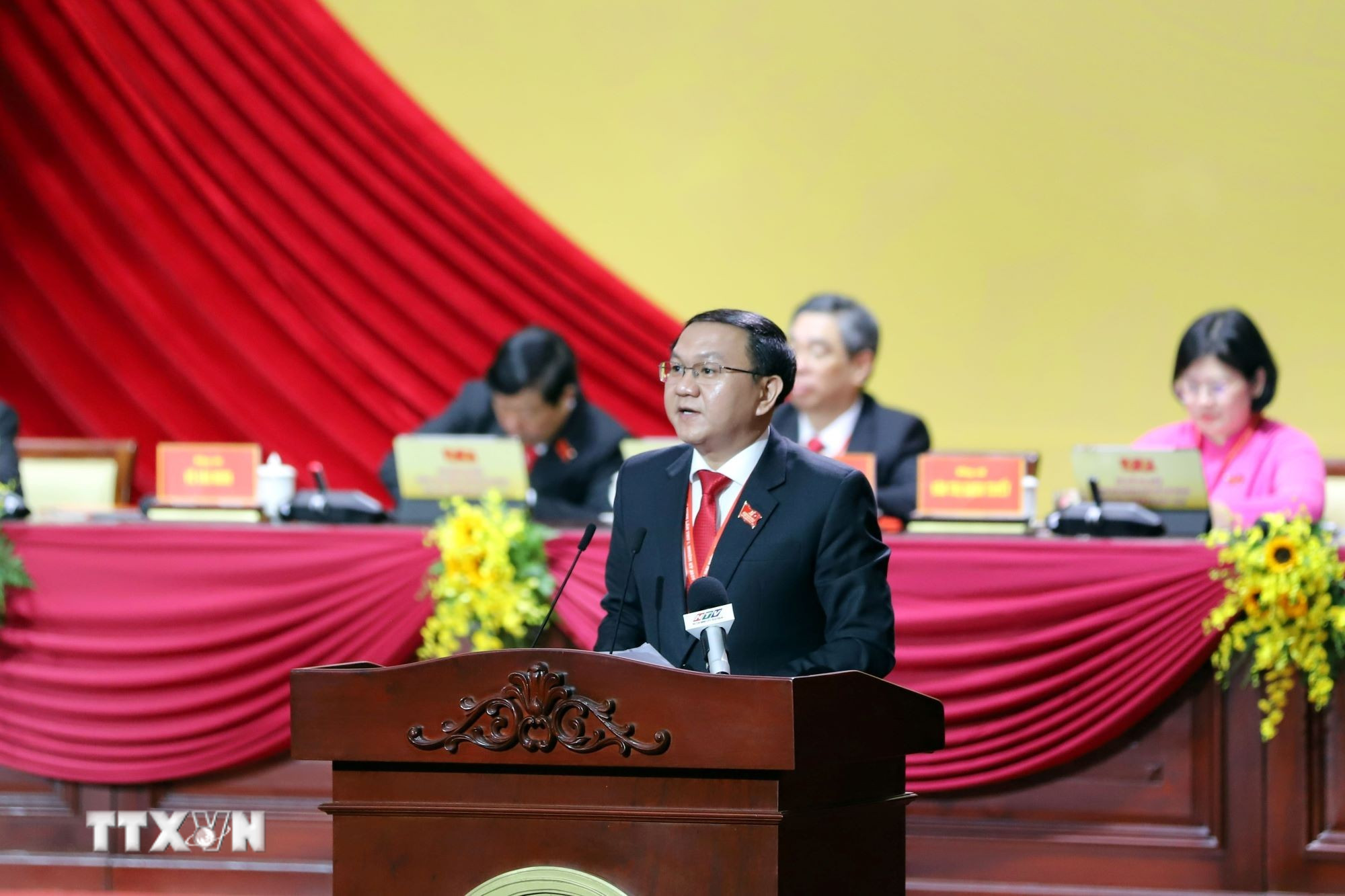 ttxvn-be-mac-dai-hoi-dai-bieu-dang-bo-thanh-pho-ho-chi-minh-nhiem-ky-2025-2030-4.jpg