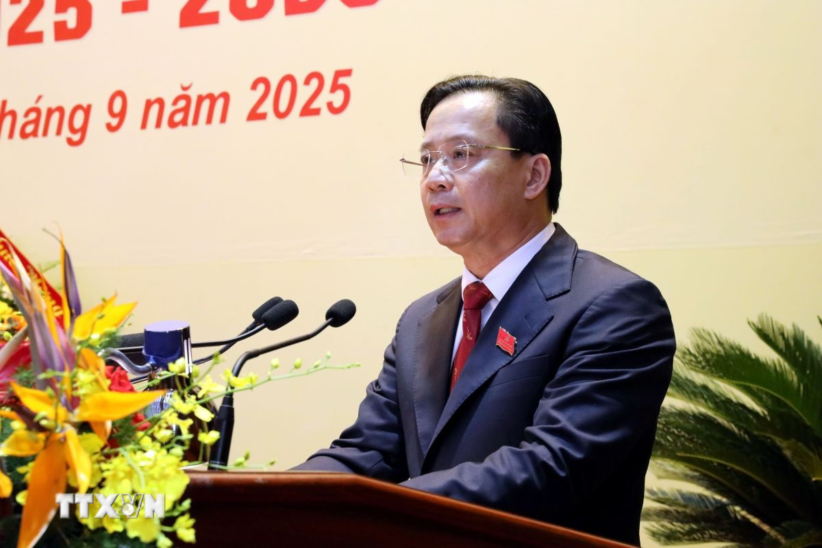 Bí thư Tỉnh ủy Lạng Sơn Hoàng Văn Nghiệm phát biểu bế mạc Đại hội. (Ảnh: Văn Đạt/TTXVN) ttxvn-be-mac-dai-hoi-dang-bo-tinh-lang-son-lan-thu-xviii-2609-2.jpg