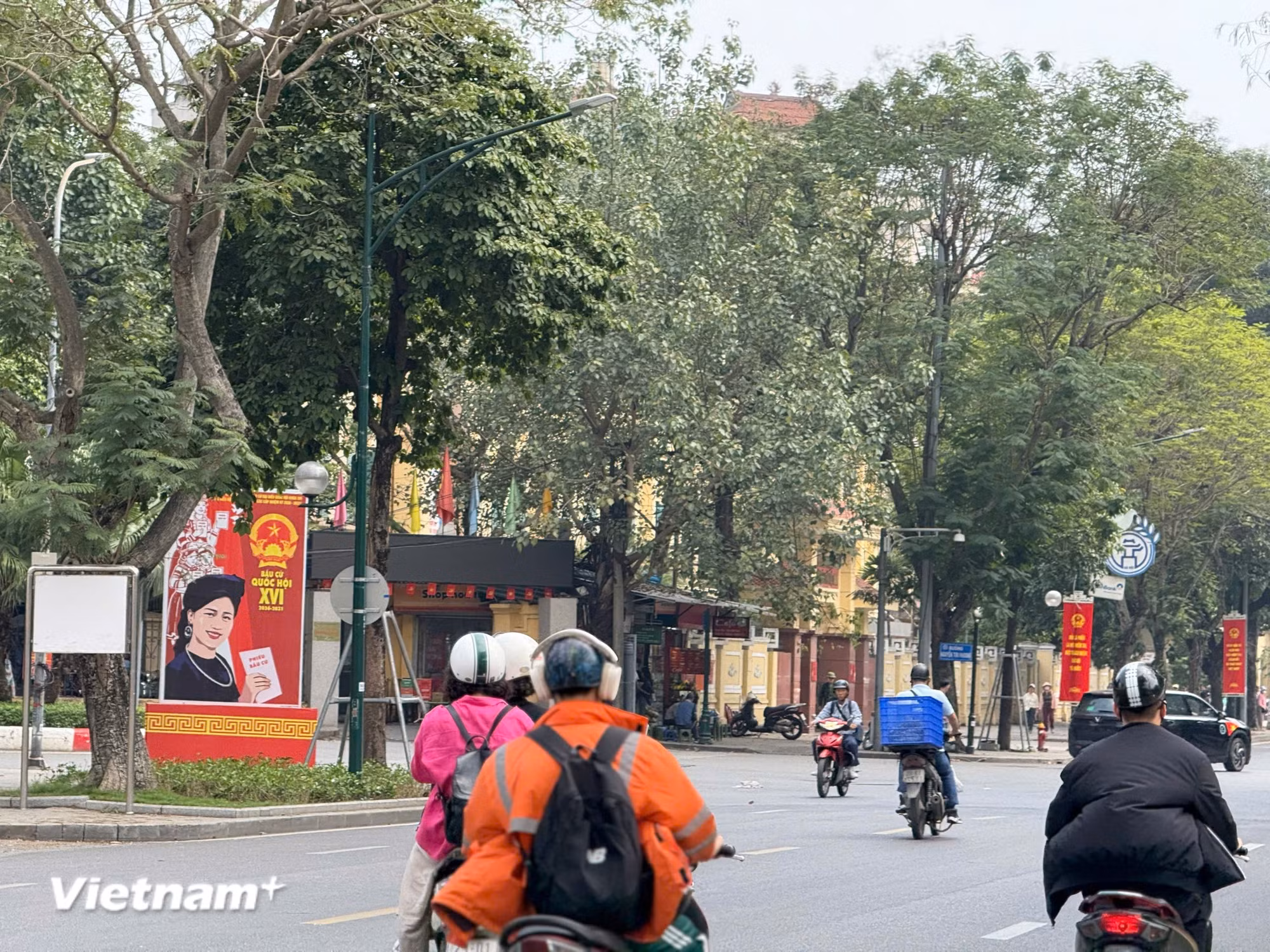 vnp-ha-noi-bau-cu-quoc-hoi-0103-7.jpg