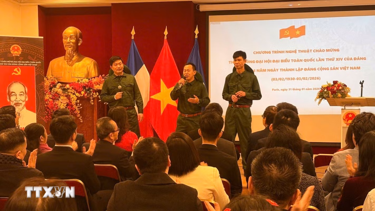 ttxvn-ky-niem-96-nam-ngay-thanh-lap-dang-tai-phap-31-2.jpg