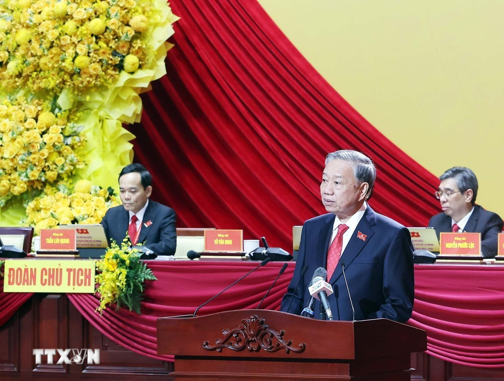 ttxvn-tong-bi-thu-to-lam-du-dai-hoi-dai-bieu-dang-bo-thanh-pho-ho-chi-minh-14-20.jpg