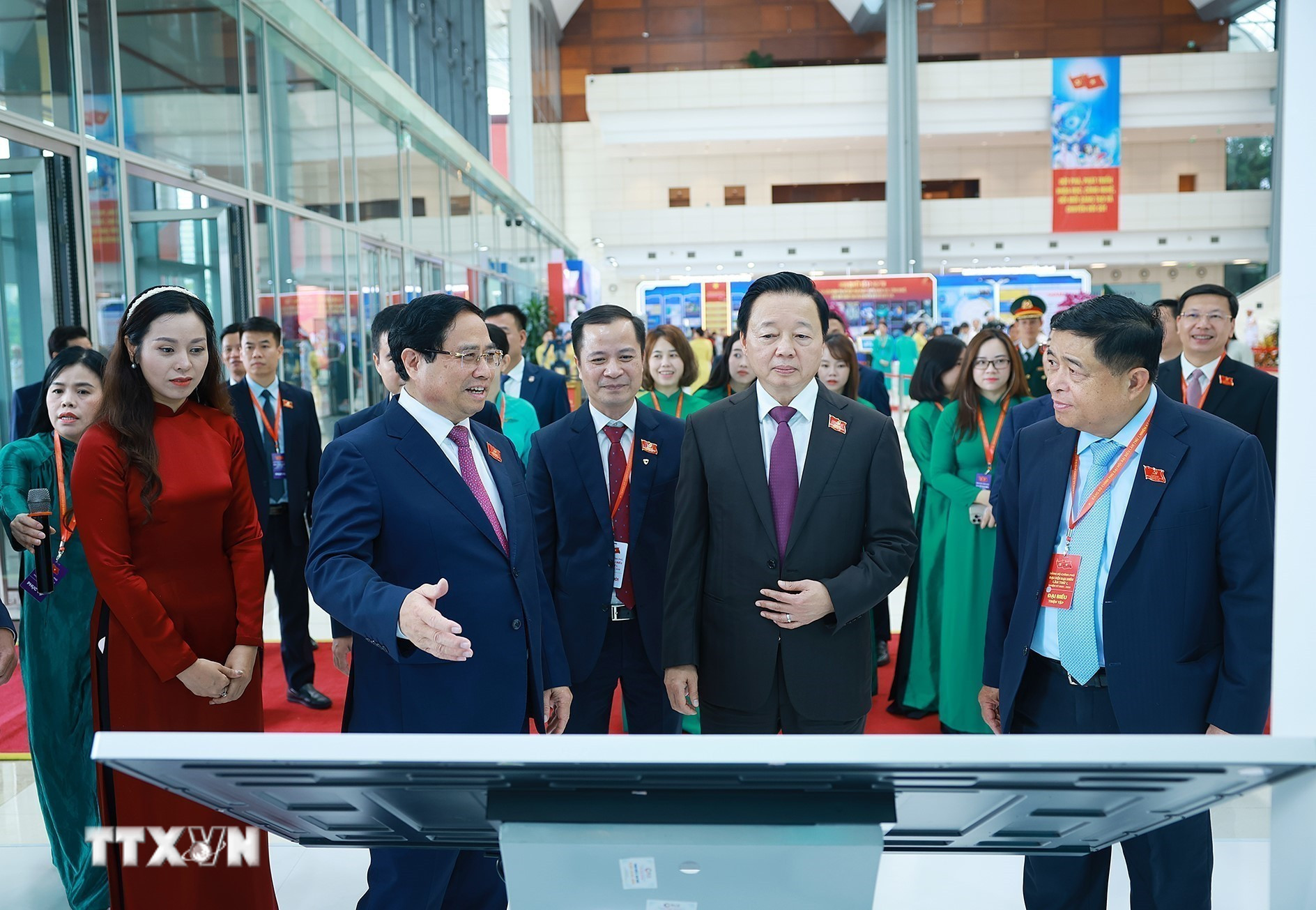 ttxvn-phien-tru-bi-dai-hoi-dai-bieu-dang-bo-chinh-phu-lan-thu-nhat-nhiem-ky-2025-2030-7.jpg