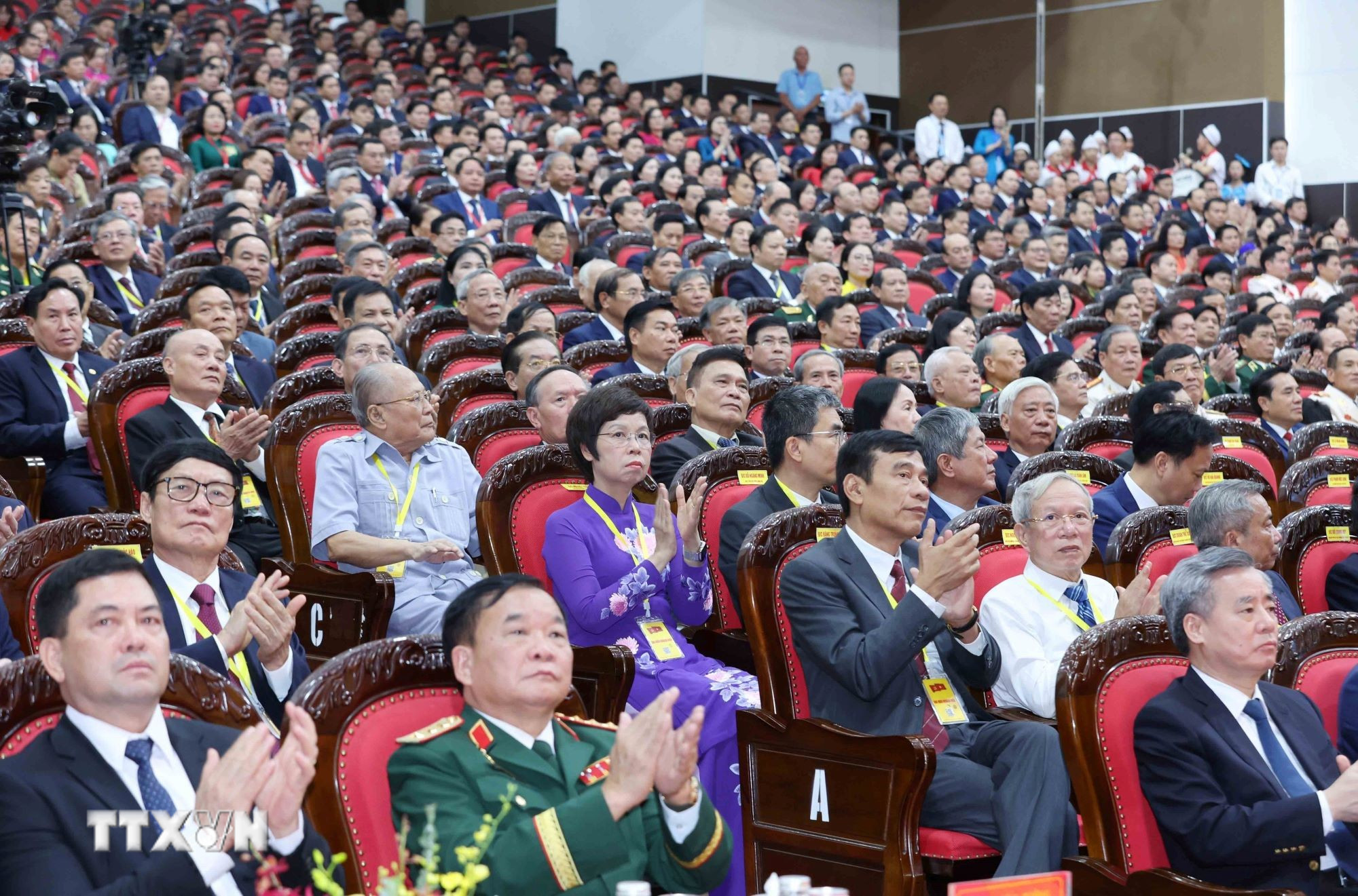 ttxvn-dai-hoi-dai-bieu-dang-bo-tinh-hung-yen-lan-thu-i-nhiem-ky-2025-2030-03-7.jpg
