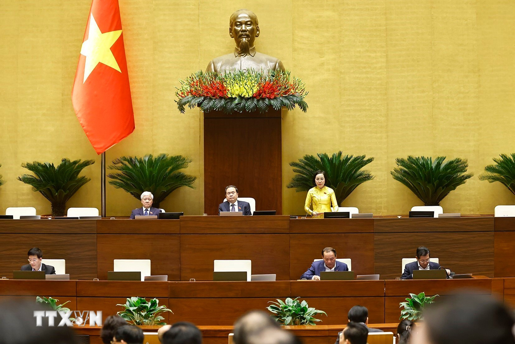 Phó Chủ tịch Quốc hội Nguyễn Thị Thanh phát biểu tại phiên họp Quốc hội thảo luận về dự án Luật Báo chí (sửa đổi) 24/11/2025. (Ảnh: Doãn Tấn/TTXVN)