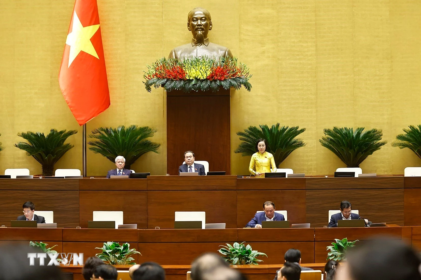 Phó Chủ tịch Quốc hội Nguyễn Thị Thanh phát biểu tại phiên họp Quốc hội thảo luận về dự án Luật Báo chí (sửa đổi) 24/11/2025. (Ảnh: Doãn Tấn/TTXVN)