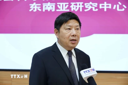 Giáo sư Hứa Lợi Bình, Giám đốc Trung tâm nghiên cứu Đông Nam Á thuộc Viện nghiên cứu Chiến lược toàn cầu và châu Á-Thái Bình Dương (CASS), Viện Khoa học xã hội Trung Quốc. (Ảnh: Quang Hưng/TTXVN)