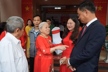 Cử tri Đà Nẵng phấn khởi thực hiện quyền công dân