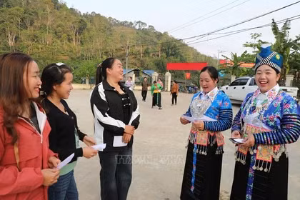 Linh hoạt các hình thức hỗ trợ người yếu thế vùng cao, biên giới thực hiện quyền bầu cử