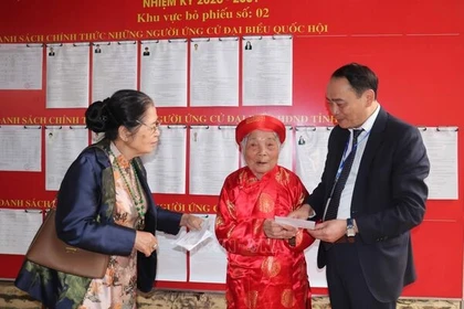 Cử tri Hưng Yên đoàn kết nô nức đi bầu người tài, đức