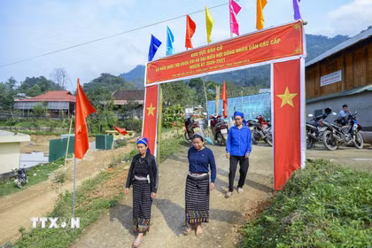 Người dân khắp các thôn, bản vùng biên của Thanh Hóa nô nức chuẩn bị cho Ngày hội bầu cử. (Ảnh: Hoa Mai/TTXVN)