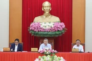 Sáng 30/7/2025, tại Trụ sở Trung ương Đảng, Tổng Bí thư Tô Lâm chủ trì làm việc với Tiểu ban Văn kiện, Thường trực Tiểu ban Kinh tế - Xã hội, Tiểu ban Điều lệ Đảng Đại hội XIV và Thường trực Ban Chỉ đạo Tổng kết 40 năm Đổi mới về dự thảo các văn kiện Đại hội XIV của Đảng. (Ảnh: Thống Nhất/TTXVN)
