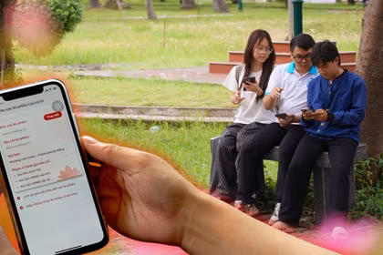 "Chạm" chuyển điểm bầu cử: Sinh viên Đà Nẵng trọn vẹn phiếu bầu dù xa quê