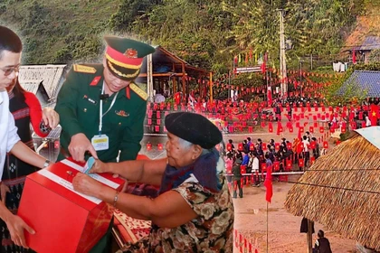 Dấu ấn ngày hội non sông rực rỡ sắc màu nơi phên dậu của Tổ Quốc