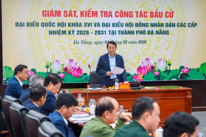 Đoàn giám sát, kiểm tra của Ủy ban Thường vụ Quốc hội và Hội đồng Bầu cử Quốc gia do Đại tướng Lương Tam Quang, Ủy viên Bộ Chính trị, Bộ trưởng Bộ Công an làm Trưởng đoàn làm việc với Ủy ban Bầu cử thành phố Đà Nẵng. (Ảnh: Thanh Phong/Vietnam+)