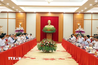 Tổng Bí thư Tô Lâm chủ trì buổi làm việc của Bộ Chính trị với Ban Thường vụ Đảng ủy Chính phủ. (Ảnh: Thống Nhất/TTXVN)
