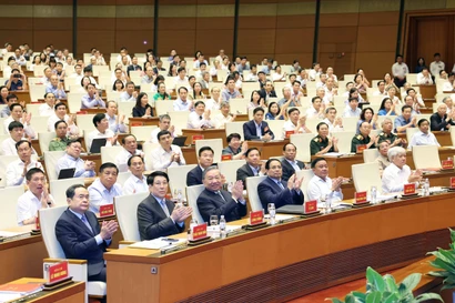 Tổng Bí thư Tô Lâm và các đại biểu tham dự Hội nghị tại điểm cầu chính Phòng họp Diên Hồng, Nhà Quốc hội, Hà Nội. (Ảnh: Thống Nhất/TTXVN)