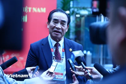 Nhà báo Việt kiều Nguyễn Huy Thắng, Tổng biên tập Báo Việt Đức và Truyền hình Việt-Đức VDTV, một gương mặt có uy tín trong cộng đồng người Việt tại Berlin. (Ảnh: Hùng Võ/Vietnam+)