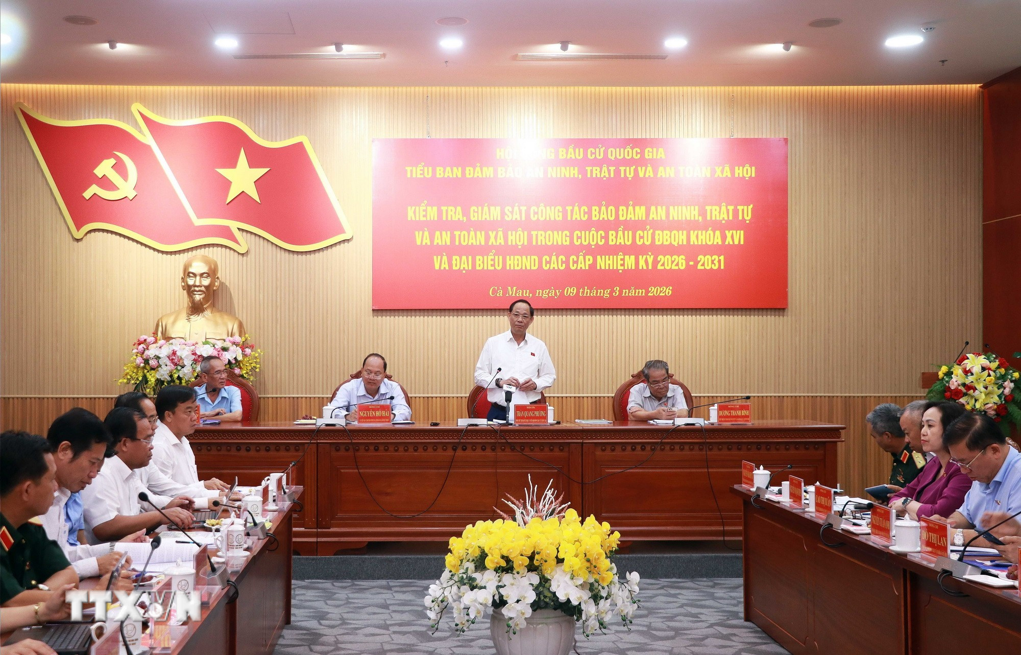 Quang cảnh buổi làm việc. (Ảnh: Huỳnh Anh/TTXVN)