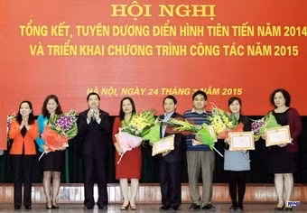 cd152255-resize.jpg