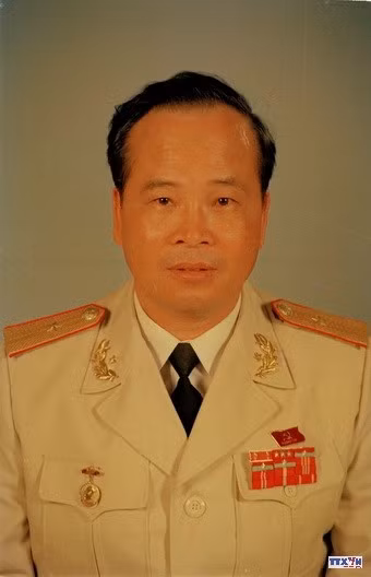 m963593-resize.jpg
