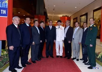 cd161407-resize.jpg