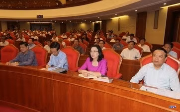 cd158112-resize.jpg
