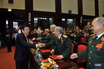 cd1513956-resize.jpg