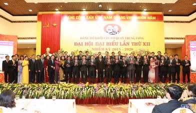 cd1512745-resize.jpg