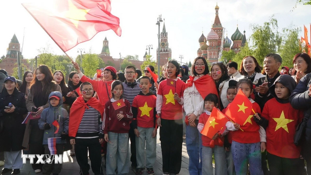 Kiều bào Việt Nam tại Liên bang Nga. (Ảnh: Tâm Hằng/TTXVN)