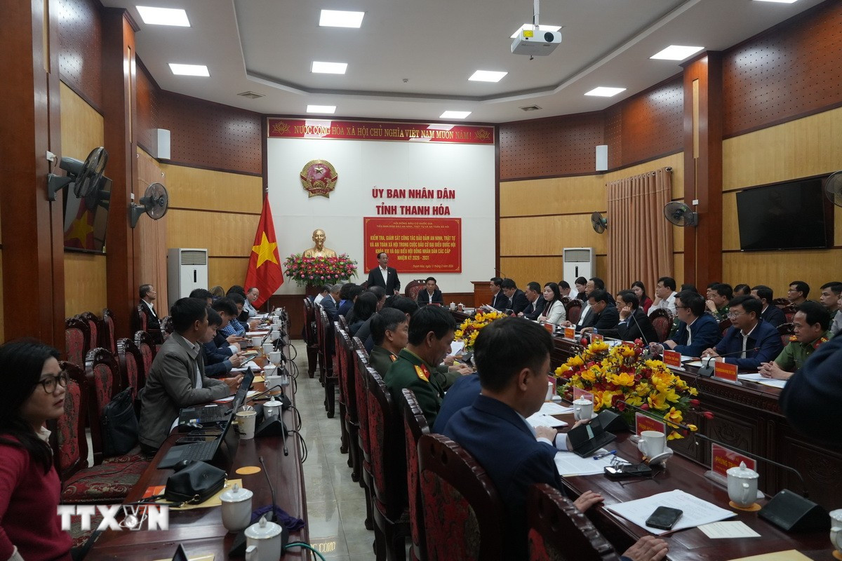 ttxvn-pho-chu-tich-quoc-hoi-kiem-tra-cong-tac-bau-cu-tai-tinh-thanh-hoa-3.jpg