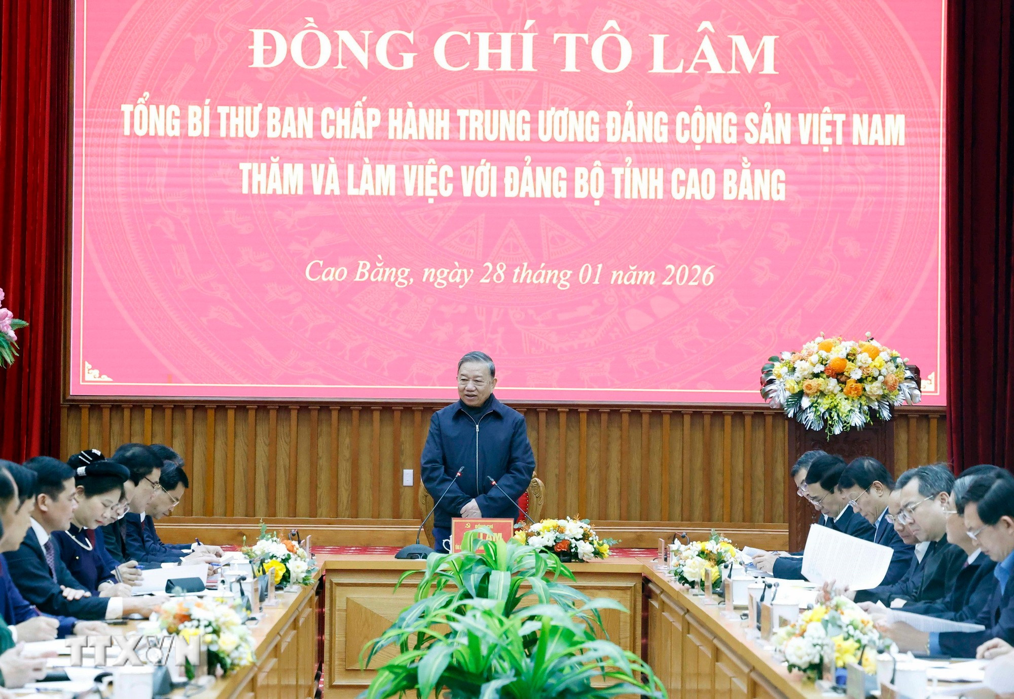 ttxvn-tong-bi-thu-to-lam-lam-viec-voi-ban-chap-hanh-dang-bo-tinh-cao-bang-10.jpg