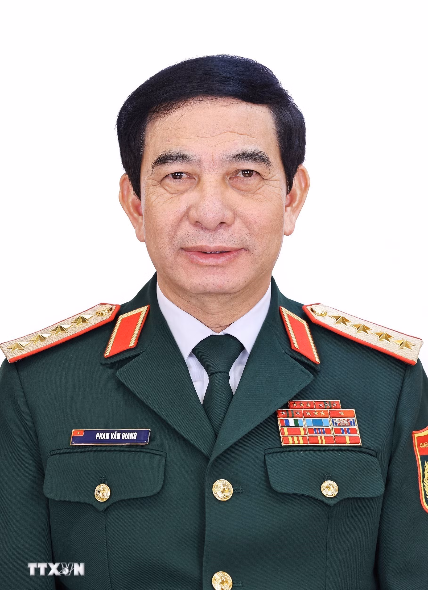 ttxvn-dai-tuong-phan-van-giang.jpg