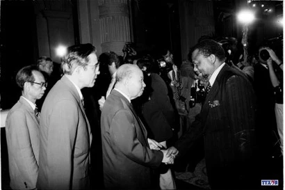 Buổi tiếp đoàn đại biểu Nam Phi. Ảnh: TTXVN