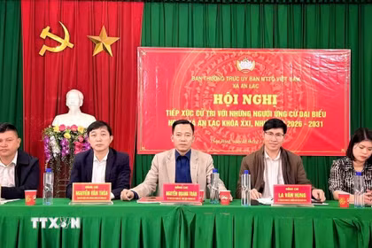 Một buổi tiếp xúc cử tri xã An Lạc. (Ảnh: Danh Lam/TTXVN)