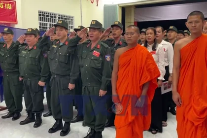 Đồng bào Khmer Vĩnh Long phấn khởi đi bầu cử